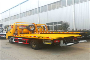 闻喜附近拖车救援搭电